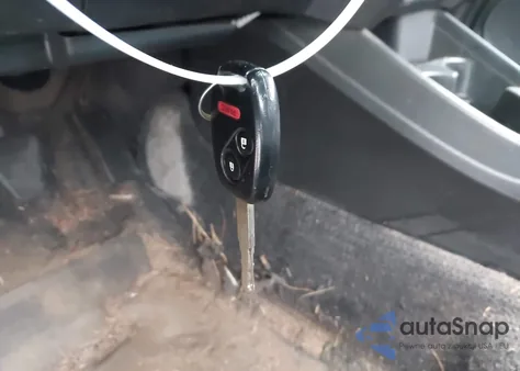 2010 Honda Fit z USA, uszkodzony, nr VIN JHMGE8G2XAC038985